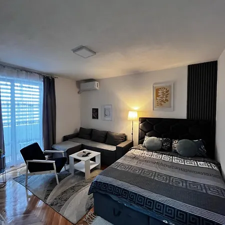 Ristic Apartamento *