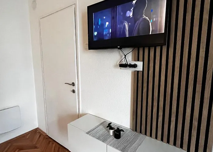 Ristic Апартаменты Вране